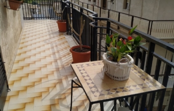 5 vani con magazzino annesso