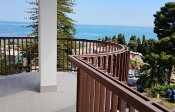 Appartamento panoramico con vista sul mare