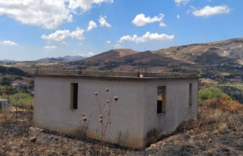 Struttura con terreno
